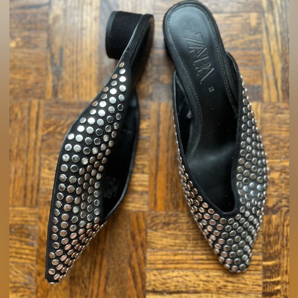 ZARA Black Pointy Silver Sudded Low-Heeled Mules (Sz 38) - Picture 2 of 11